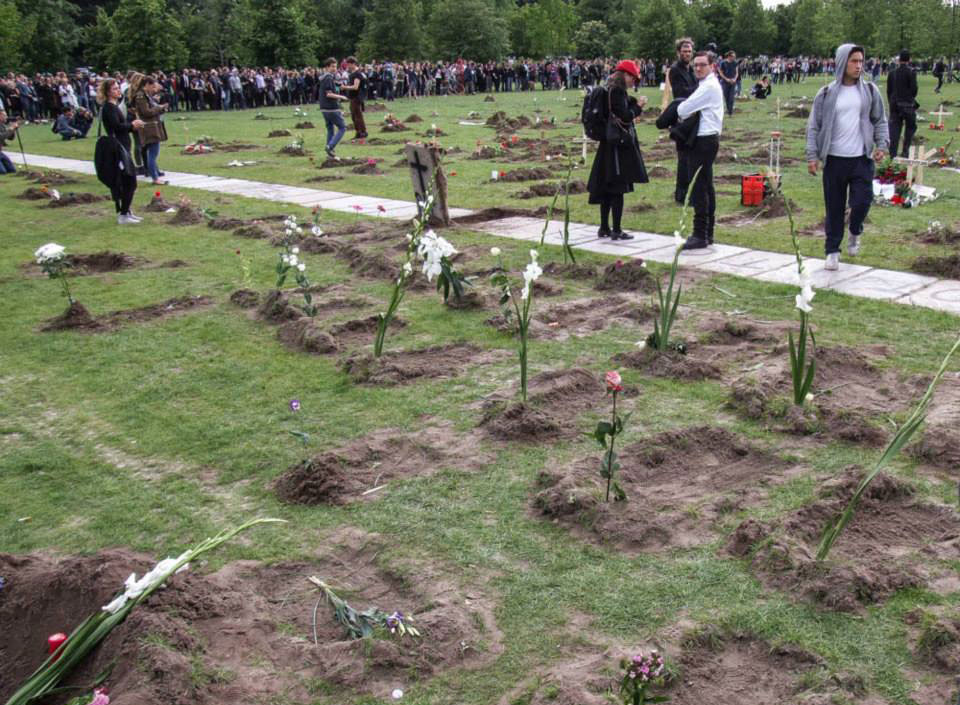 Marsch der Entschlossenen Bundestagswiese Tote Flüchtlinge Trauerfeier Tote Flüchtlinge